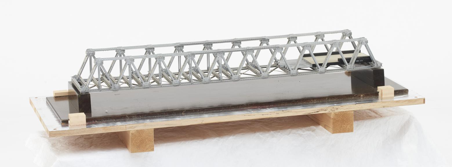 Model of girder bridge | Science Museum Group Collection