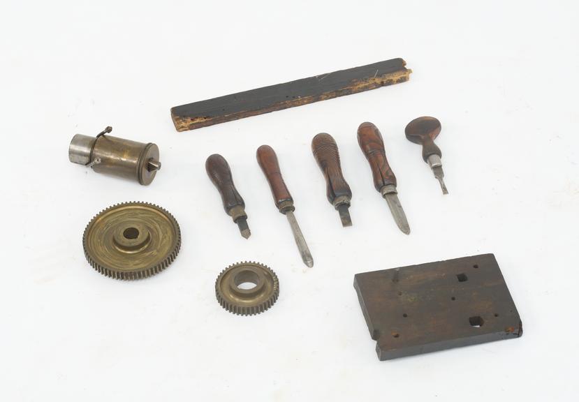 Small parts and accessories for lathe