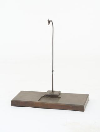 Scales stand and upright, European, 1701-1800