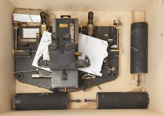 Stereocomparator, B25, made by Cambridge Inst. Co. Ltd. no.C385155