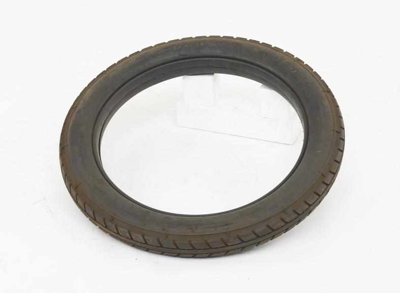 Dunlop cord 815x105 beaded-edge pneumatic tyre