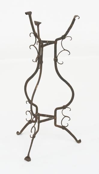 Iron tripod