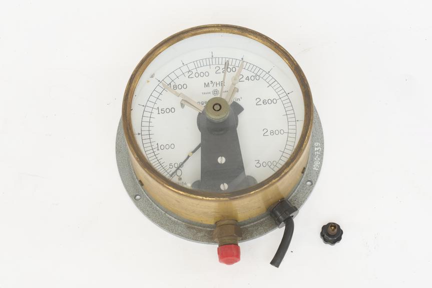 Budenberg received pressure gauge with HI and LO trip contracts
