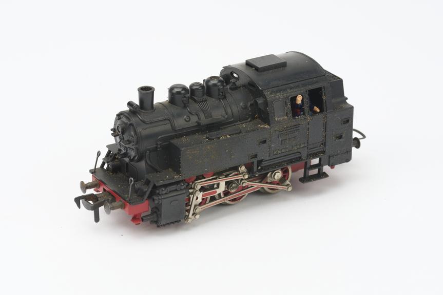 model steam locomotive