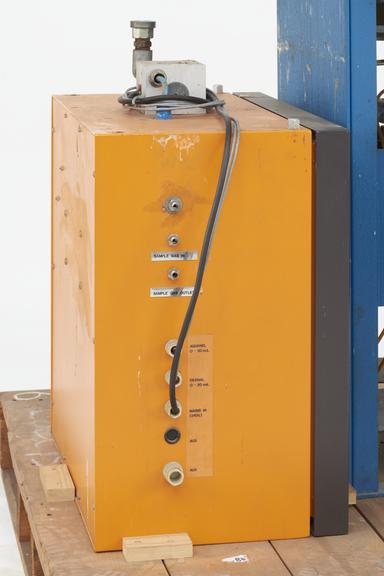 SIMAC Scientific Aquanel (H2O) and Oxanal (O2) Gas Analysers serial nos.1988 and 1989 with manual