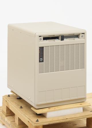 ICL System 25 minicomputer