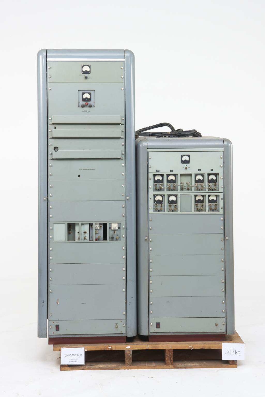 Monoscope test-card generator (405 line) and v.h.f. signal distribution ...