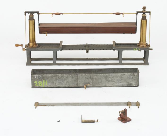 Apparatus for determining expansion of Standard Yard - Metre bars