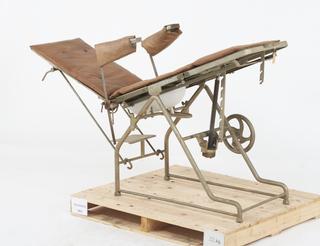 Obstetric table