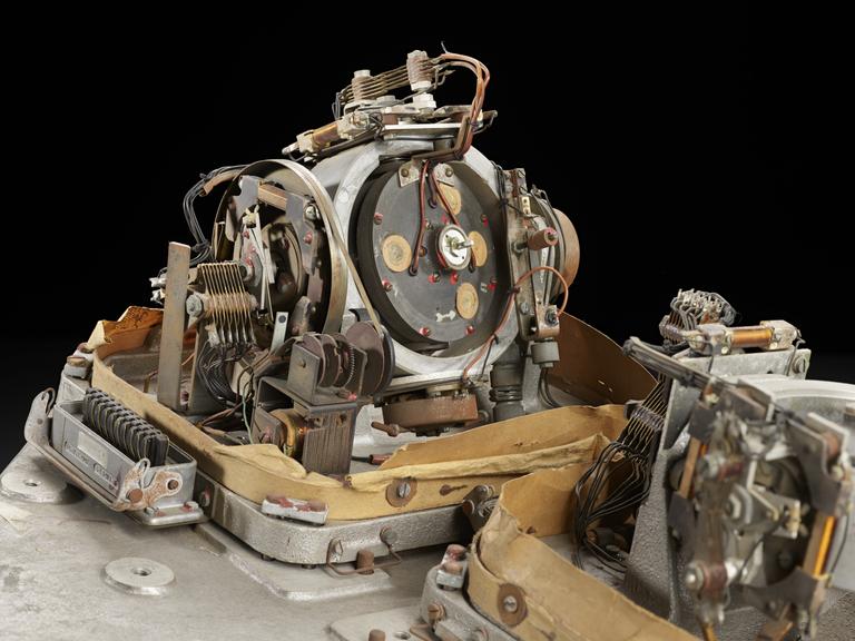 Gyroscope platform with two gyroscopes