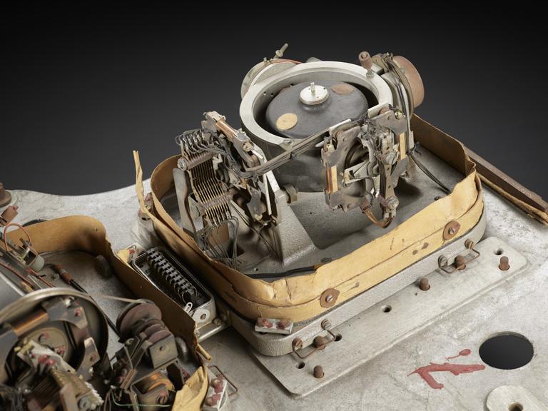 Gyroscope platform with two gyroscopes