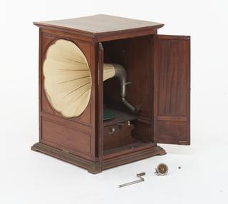 Pathe Concert U horn gramophone with Pathe concert reproducer
