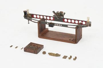 Gantry (diamond tool holder) from ruling engine