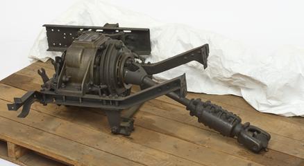 Motor car gearbox and shaft