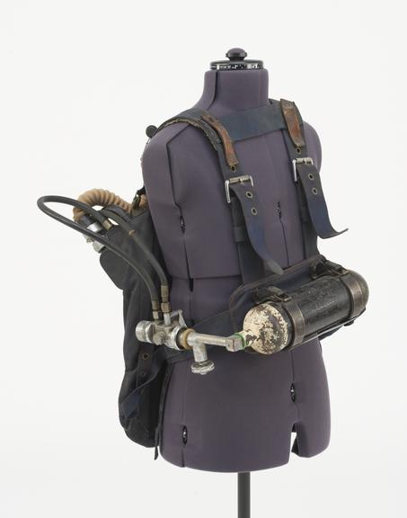 Harness for Siebe Gorman 'Proto' Mark IV breathing apparatus