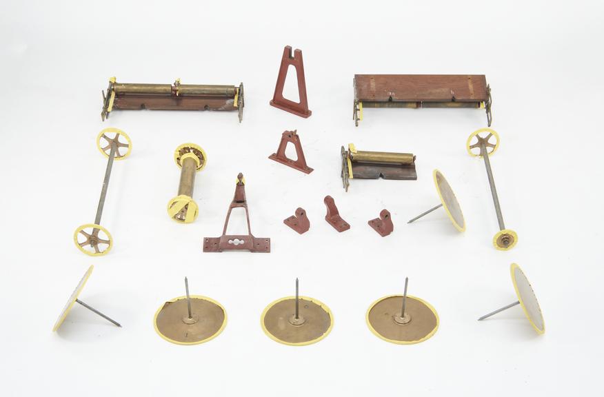 Kelvin's harmonic analyser for tidal computation