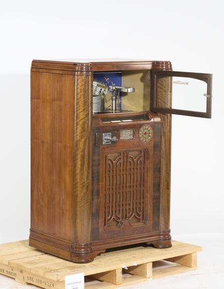 Wurlitzer Simplex multi-selector juke box model 412