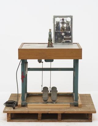 Electric spot-welding machine