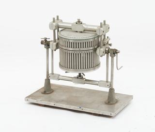Craig and Post countercurrent distribution apparatus American
