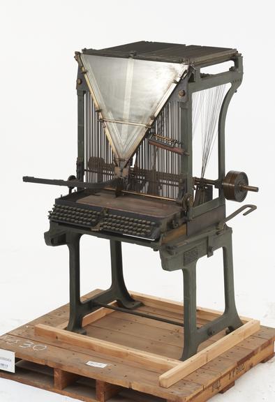 Pulsotype setting and justifying machine