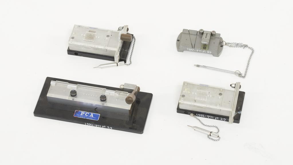 qty.2 Manual Tape Edit Block