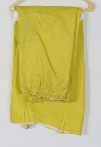 Protective trousers, for shipboard firefighting suit