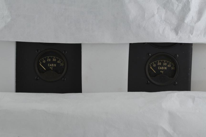 Two gauges cabin temp. degree Centigrade (Smiths)