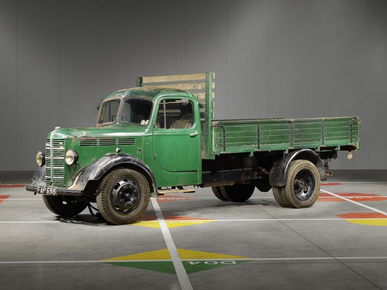 Bedford MLD lorry 1950. Chassis no. MLD 132985