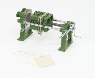 Laboratory-type plate and frame filter press