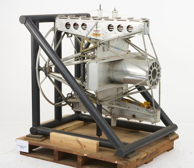 X5 Satellite Extendable Solar Array