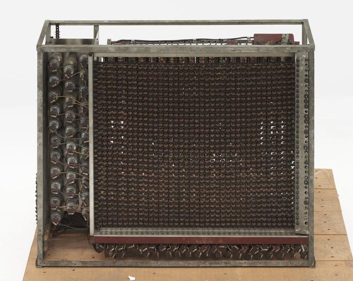 Ferrite core memory from the electronic computer EDSAC2