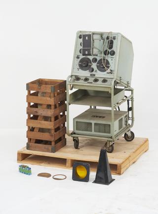 H.f. spectrum analyser type OA 1095 (serial no. 150)