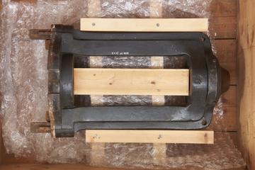 Iron frame for press cylinder