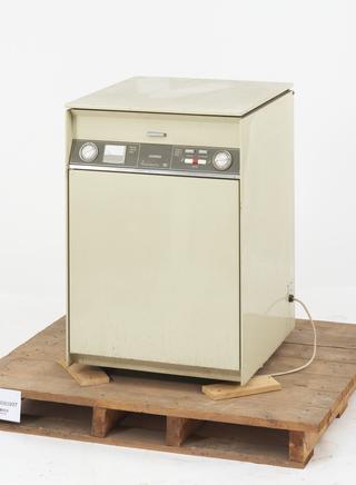 Analmatic 100 Centrifuge