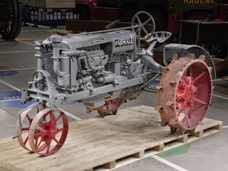 McCormick-Deering Farmall 'Regular' rowcrop agricultural tractor