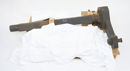 Shaft and crank