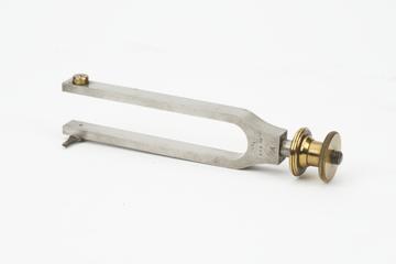 Turning fork from Helmholtz's complete apparatus