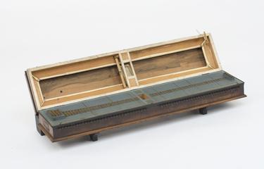 Overtone apparatus with 65 reeds