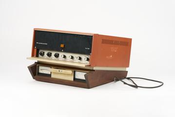 Thermo-luminescent dosimeter