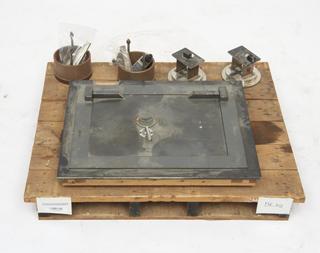 Opto-electric linkage for Burglar Alarm