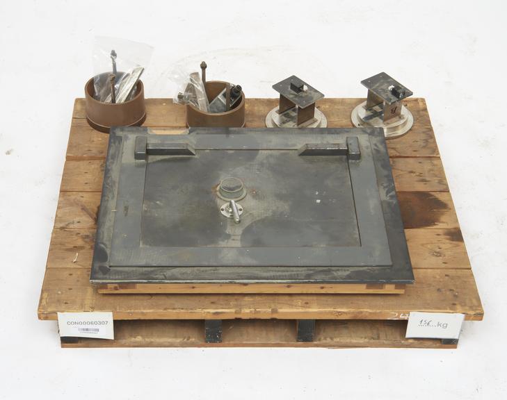 Opto-electric linkage for Burglar Alarm