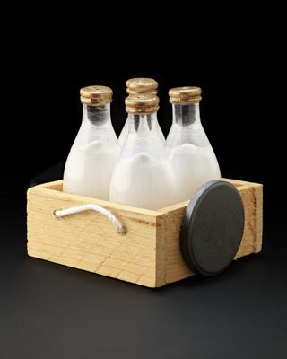 Milk bottle shaped fridge magnet