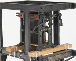 Jacquard machine of one hundred needles and harness for M4040