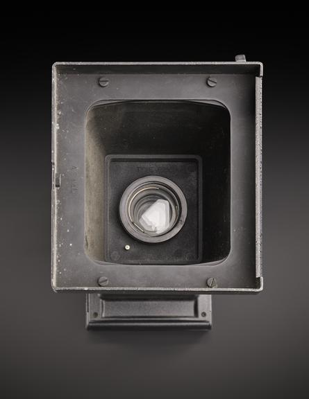 Camera for storage oscilloscope