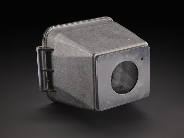 Camera Hood for Storage Oscilloscope