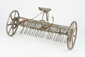Scale model of hay rake