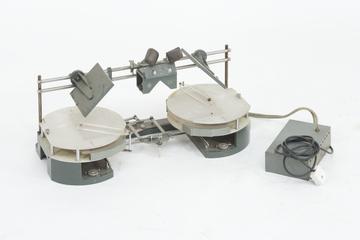 Radical line plotter by Hilger & Watts