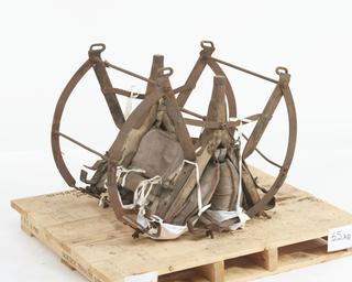 Packhorse stretcher carrier, first World War