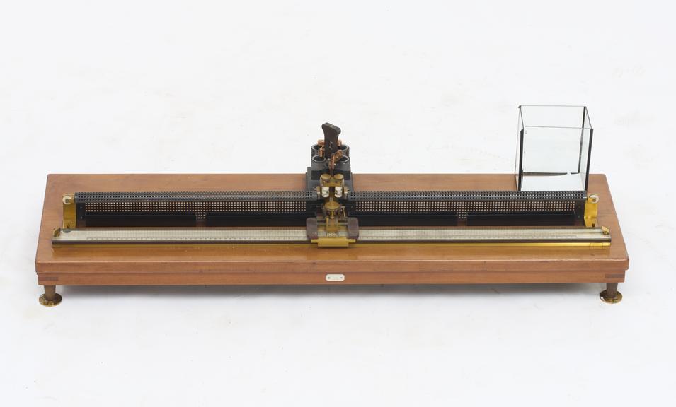 Standard resistance bridge