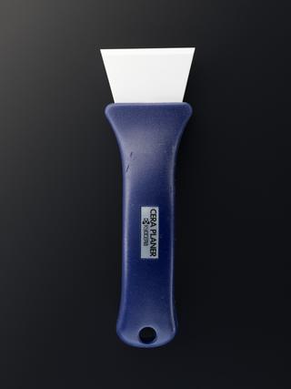 Ceramic scraper or planer